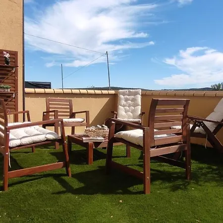 La Casa De Fuentetoba Hébergement de vacances *